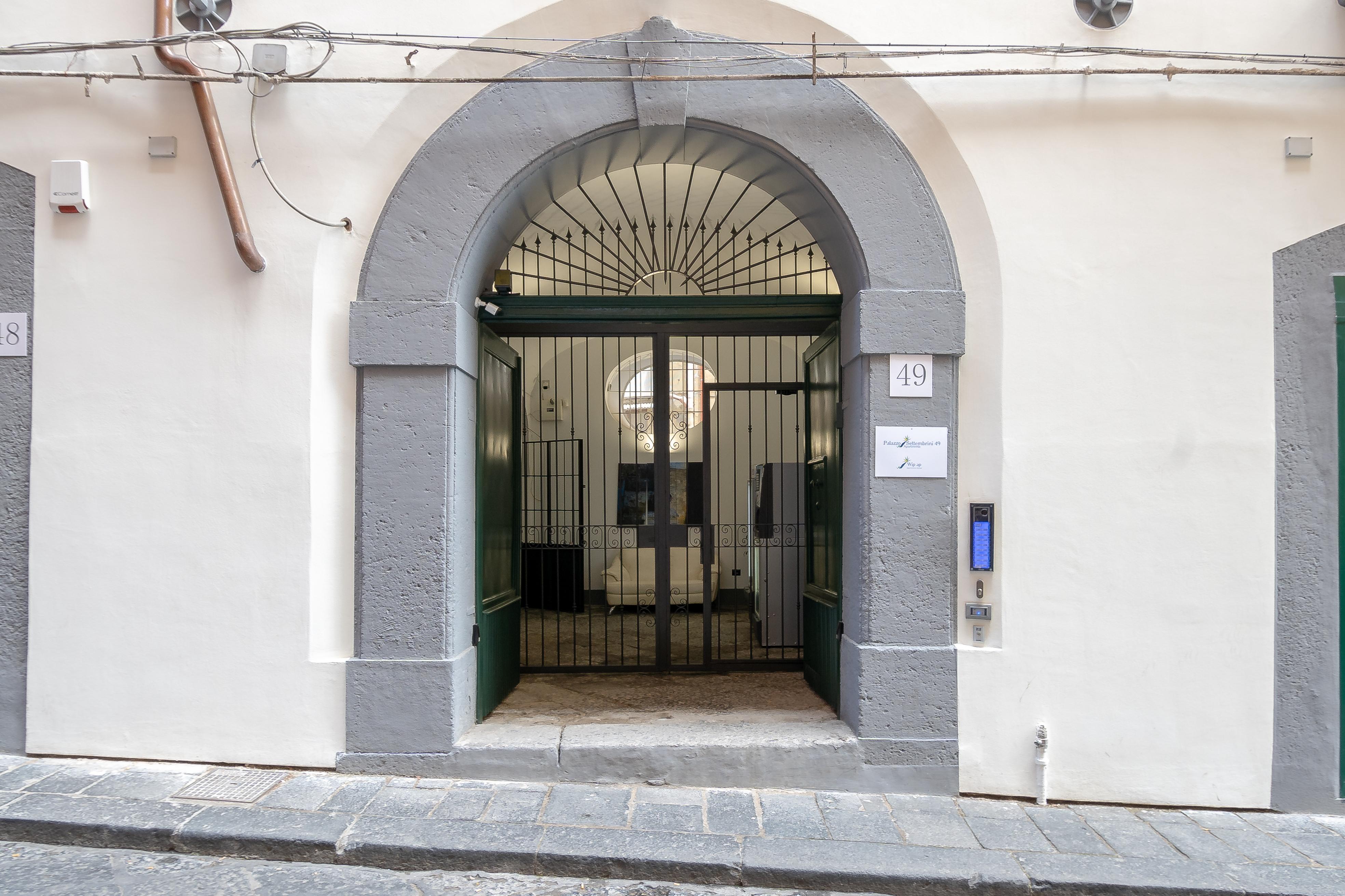 Aparthotel Palazzo Settembrini 49 Nápoles Exterior foto